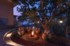 SaffronStays Hillside Harrier (Couple's Retreat), Lonavala