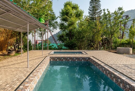 Lakeside Nook 1 BR Lake View Stay w Shared Pool