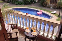 4BHK Portuguese Villa w/ Pool| 8 mins to beach by Savera Stays, Goa