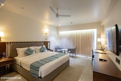 Hotel Veritas Grand, Sanand