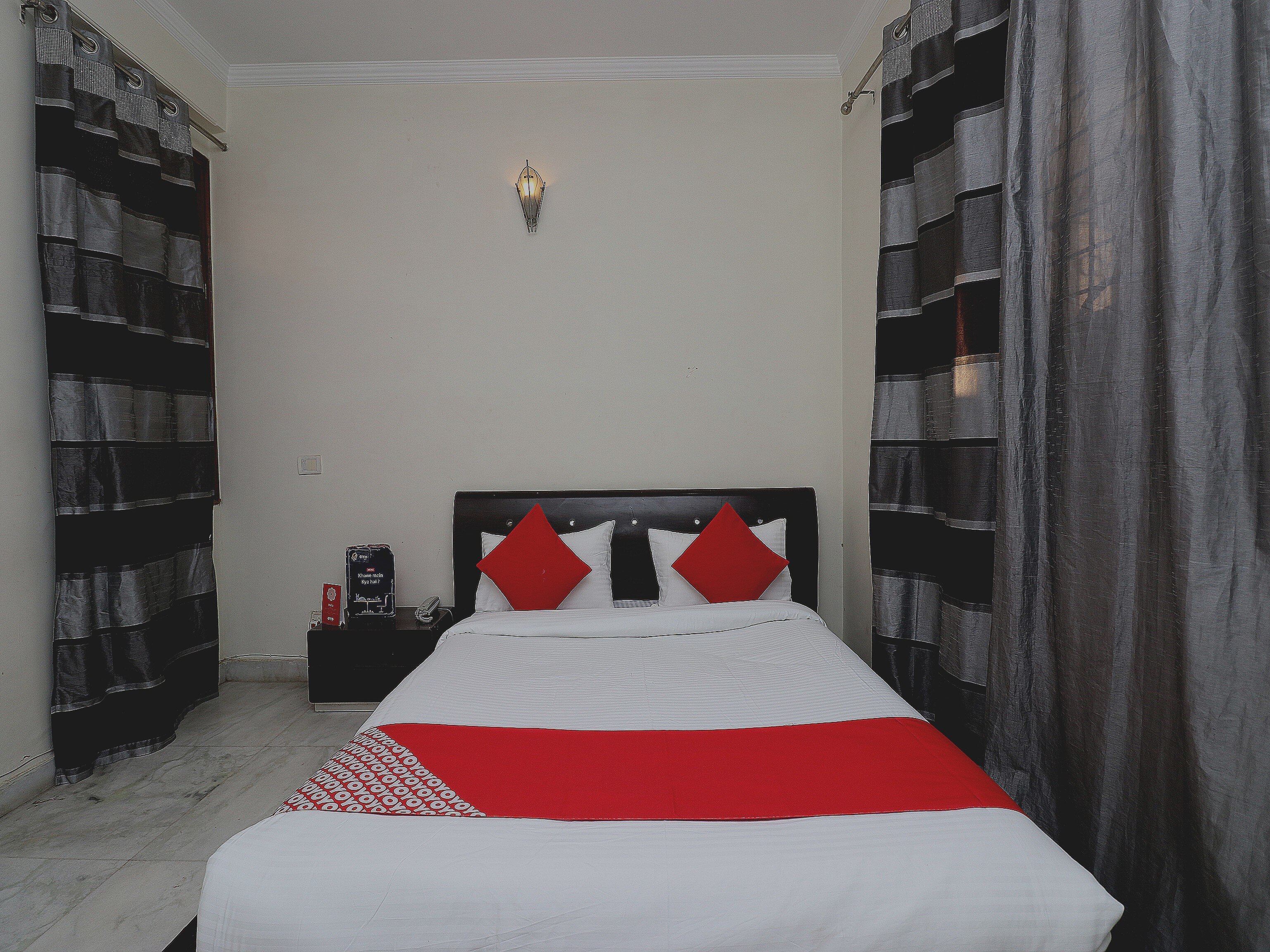 Hotel O Blue Heaven Near Omaxe Celebration Mall - Tap to explore photos