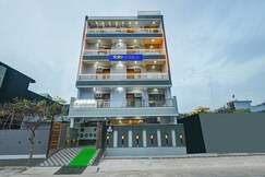 FabHotel La Corporate Suite, Noida