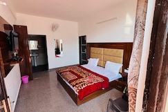 Sun Sight Stay, Dalhousie