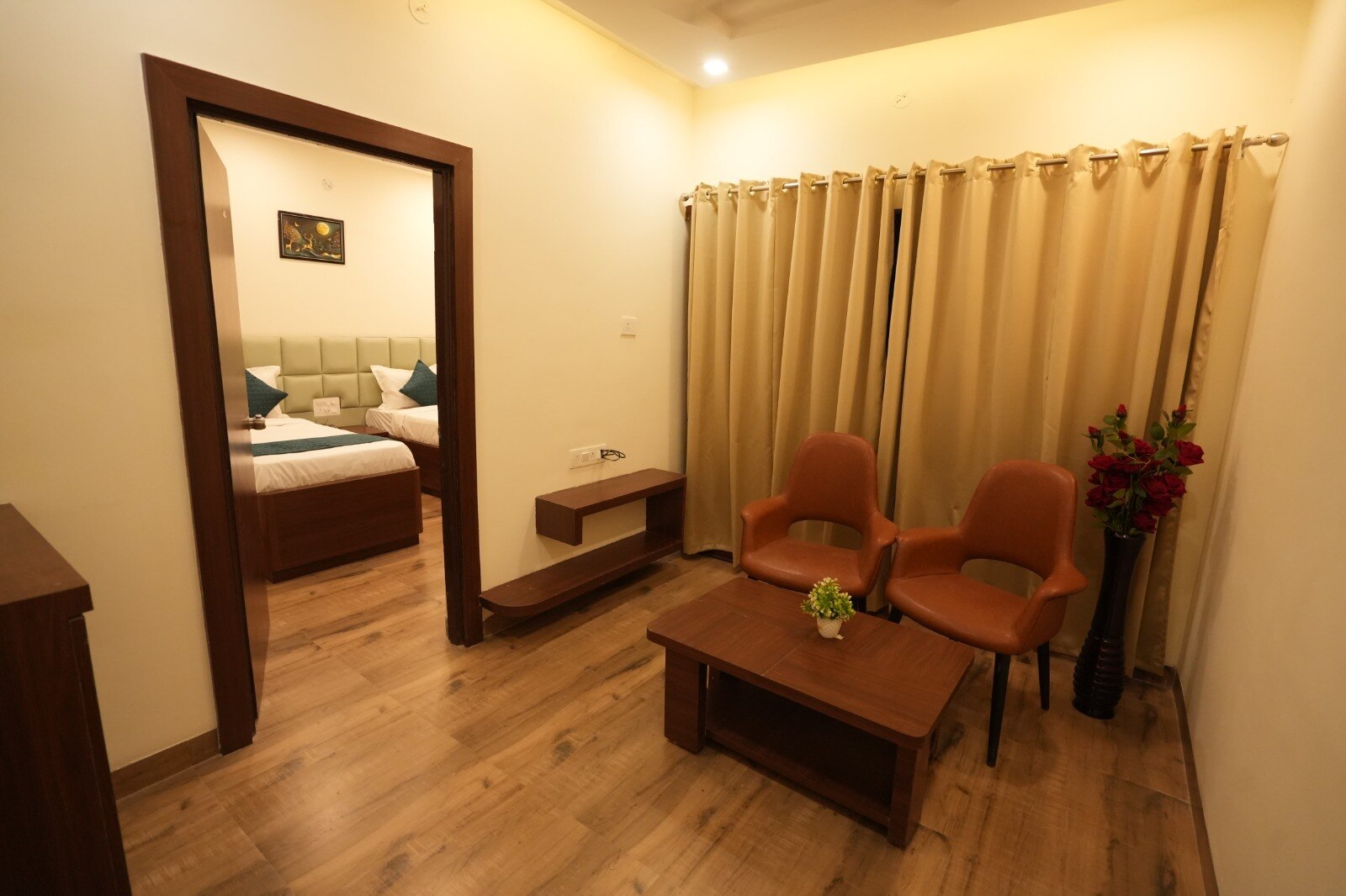 Hotel Royal Villa 2