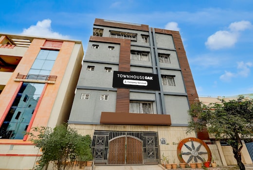 Townhouse Oak Tirupati Formerly Sky Towers