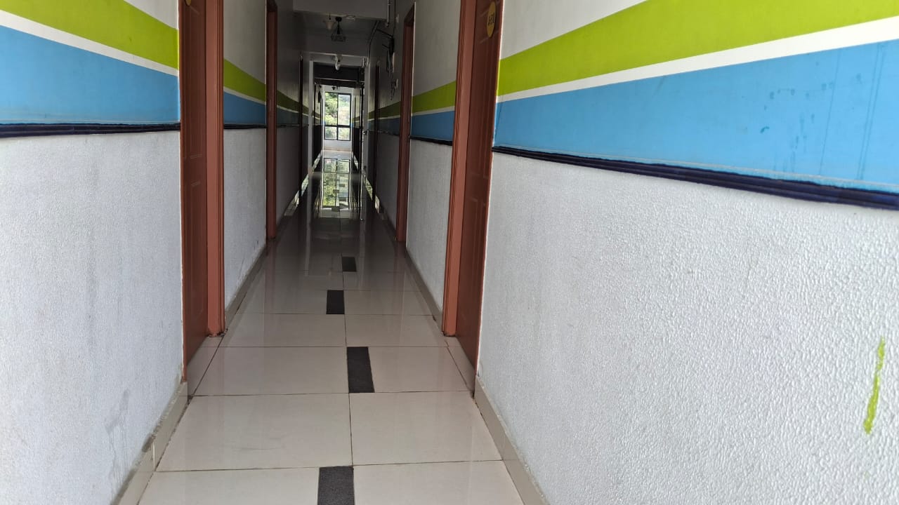 Elite Coliving Stay - Tap to explore photos