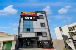 HOTEL O CROWN INN, Raipur, Chhattisgarh