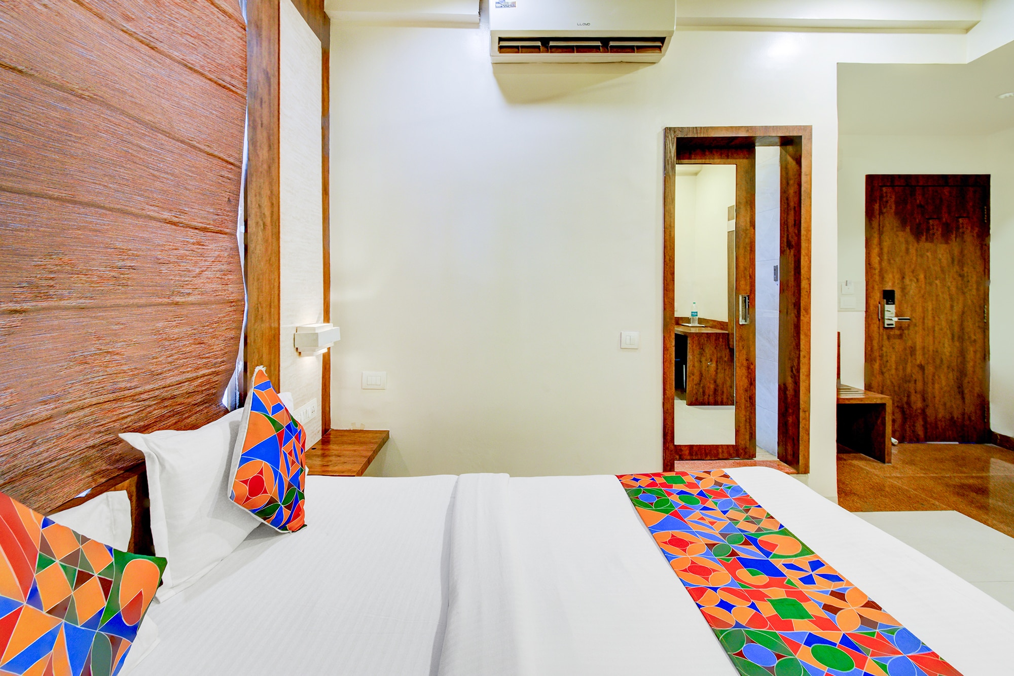 FabHotel Arastu Plaza - Nr Nampally Railway Station - Tap to explore photos