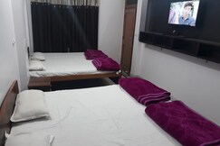 Hotel Golden Palace, Prayagraj