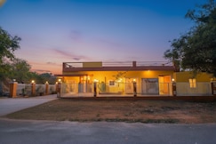 Via Airport Stay Inn, Bhuvanagri