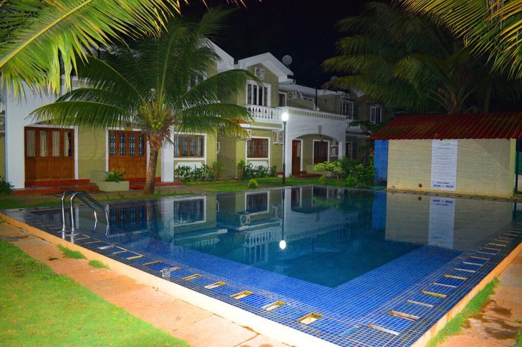 Villa 4 bhk Near Baga Beach - Tap to explore photos