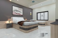 Trinetr Yatri Niwas, Hingoli