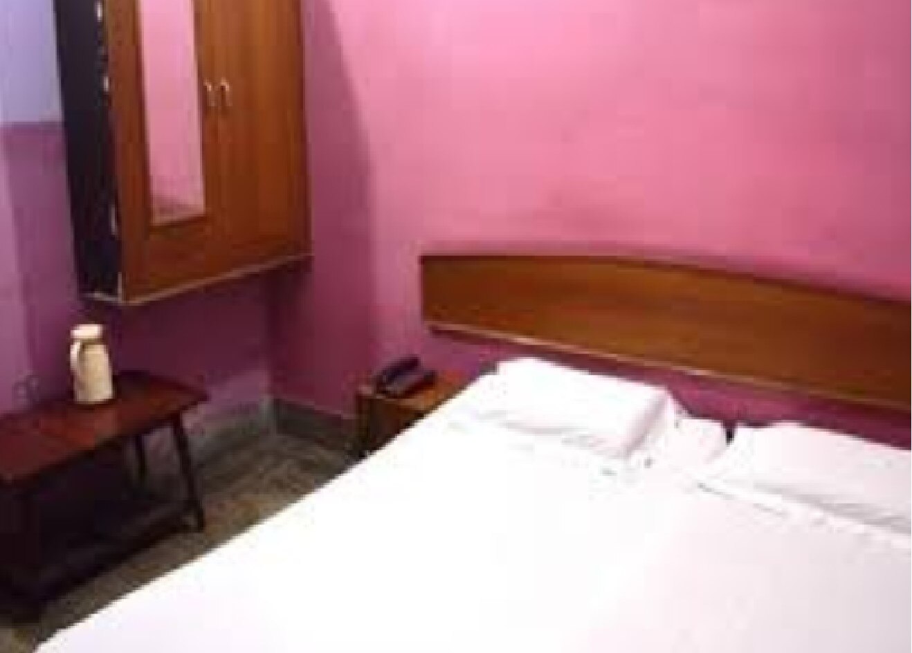 Anurag guest house - Tap to explore photos