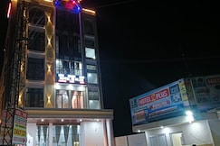 HOTEL Z PLUS, Salasar
