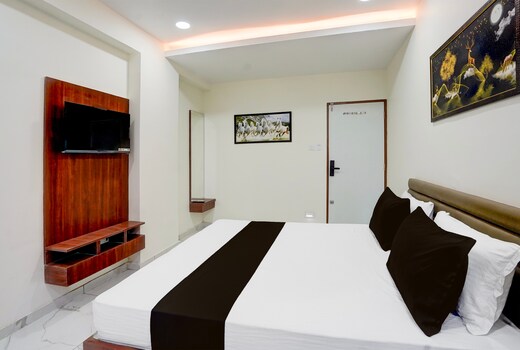Hotel O Railway
