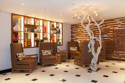 The Somerset Hotel with Free Airport Transfers