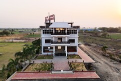 SHAAHI RESORT, Harda