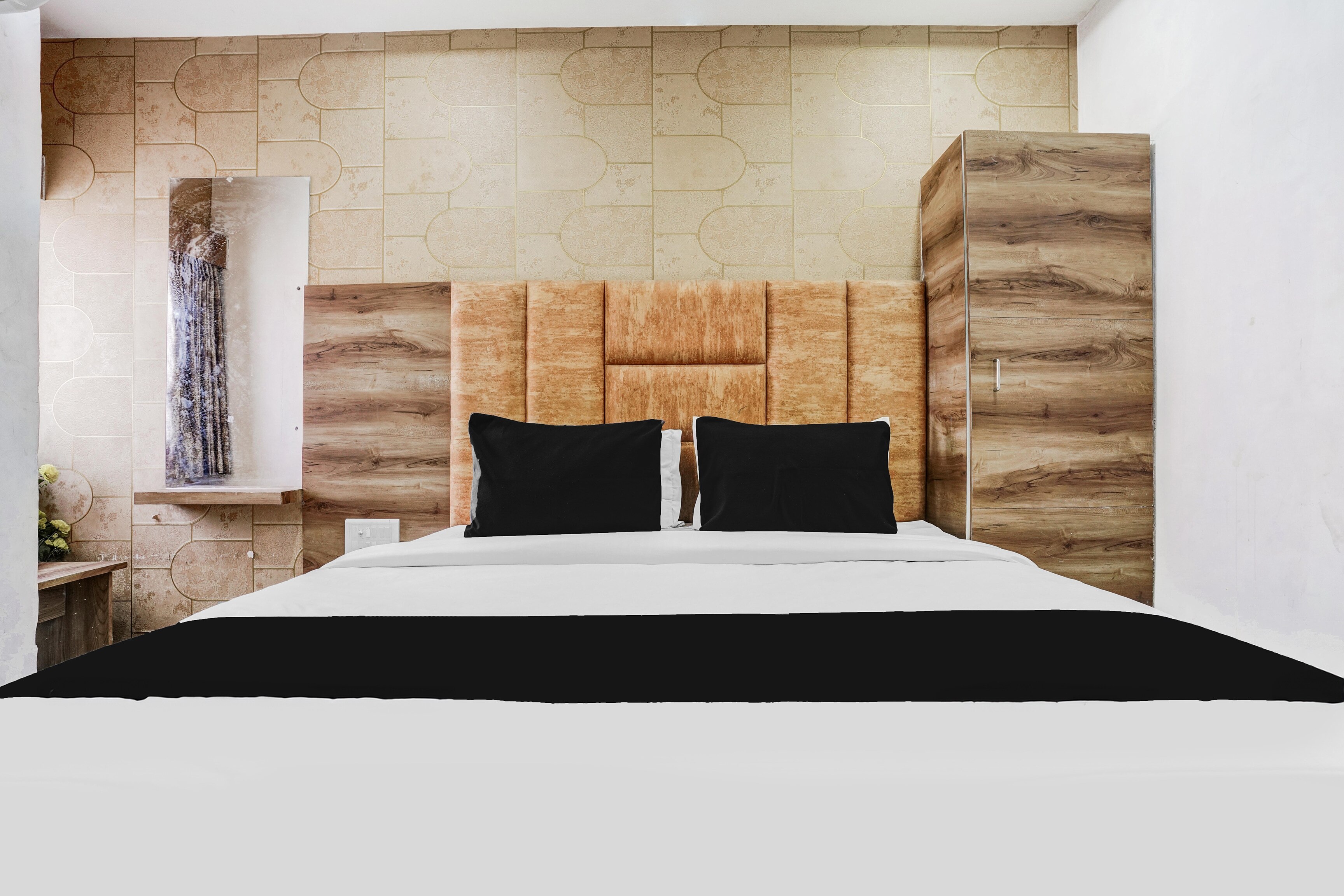 Hotel O Maninagar Near Railway Station formerly A1 Residency - Tap to explore photos