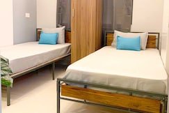 Z Express Grand Avenue, Pune