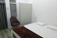 Luthra Niwas, Vrindavan