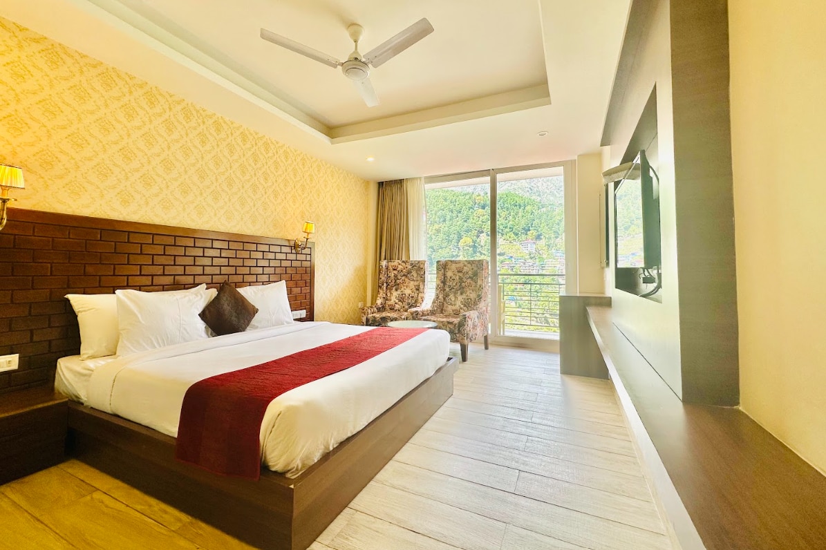 ZENQ SIGNATURE INN - Tap to explore photos