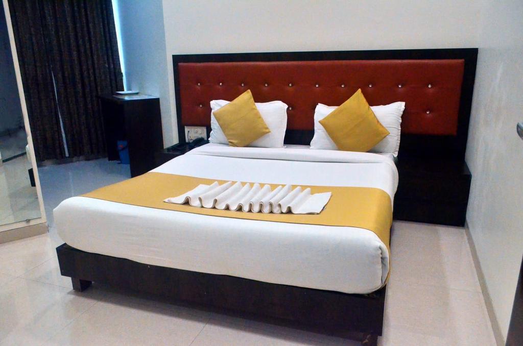 The Best Hotel Mumbai  Near International Airport T2 - Tap to explore photos