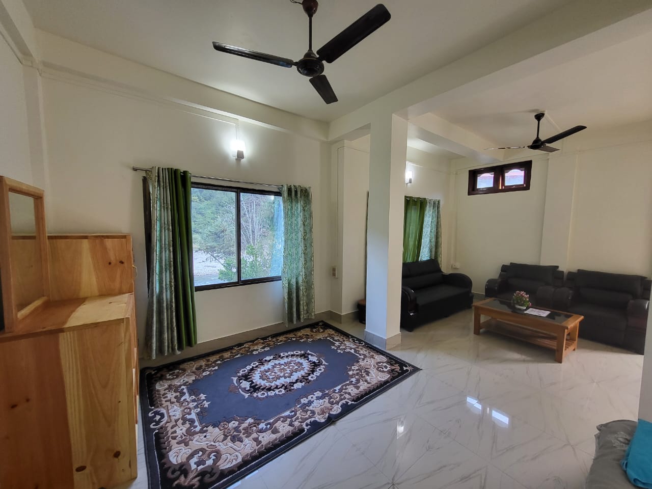 Wangdi Homestay - Tap to explore photos