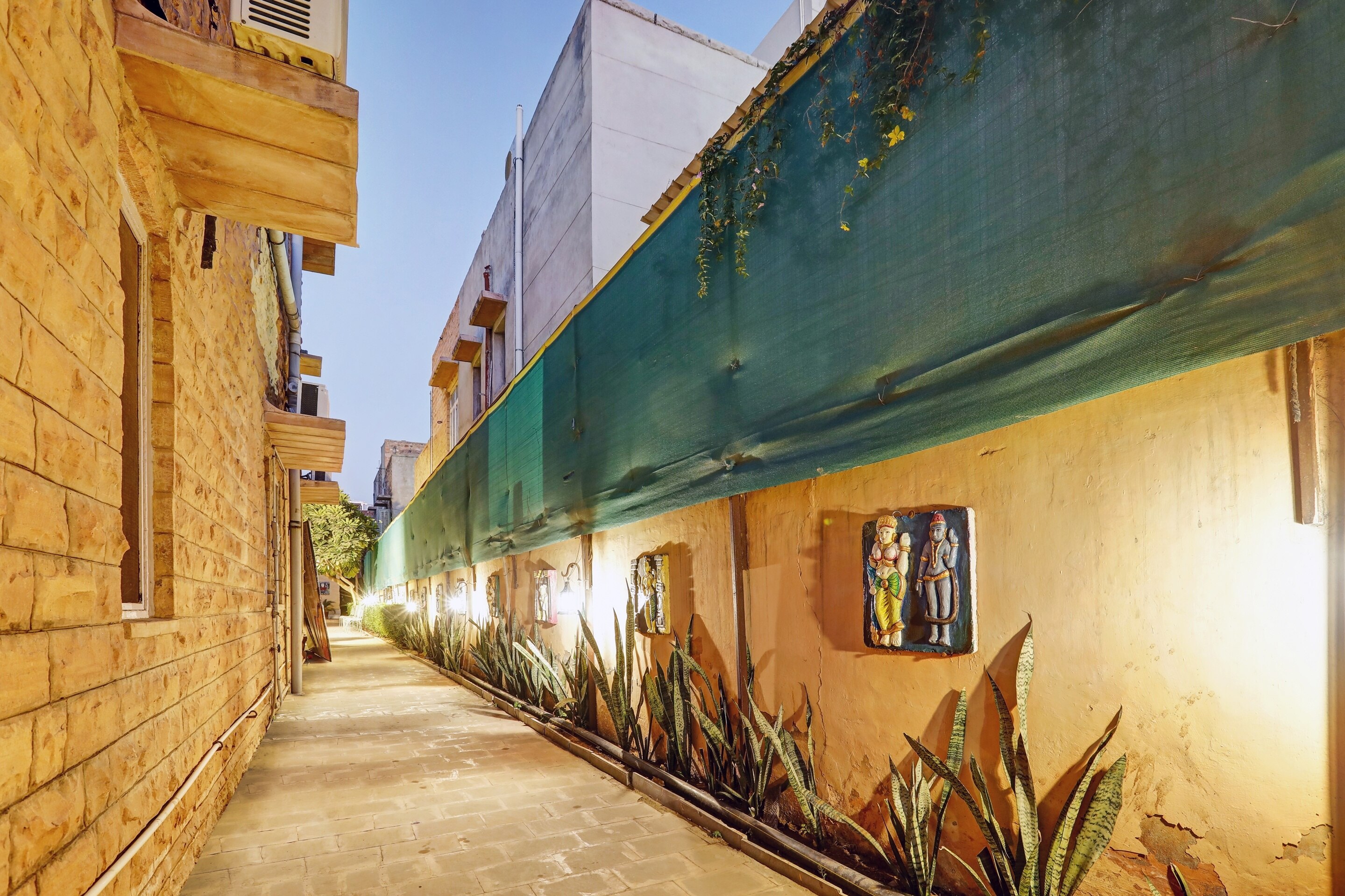 Hotel Marvel Umed, Jodhpur - Tap to explore photos