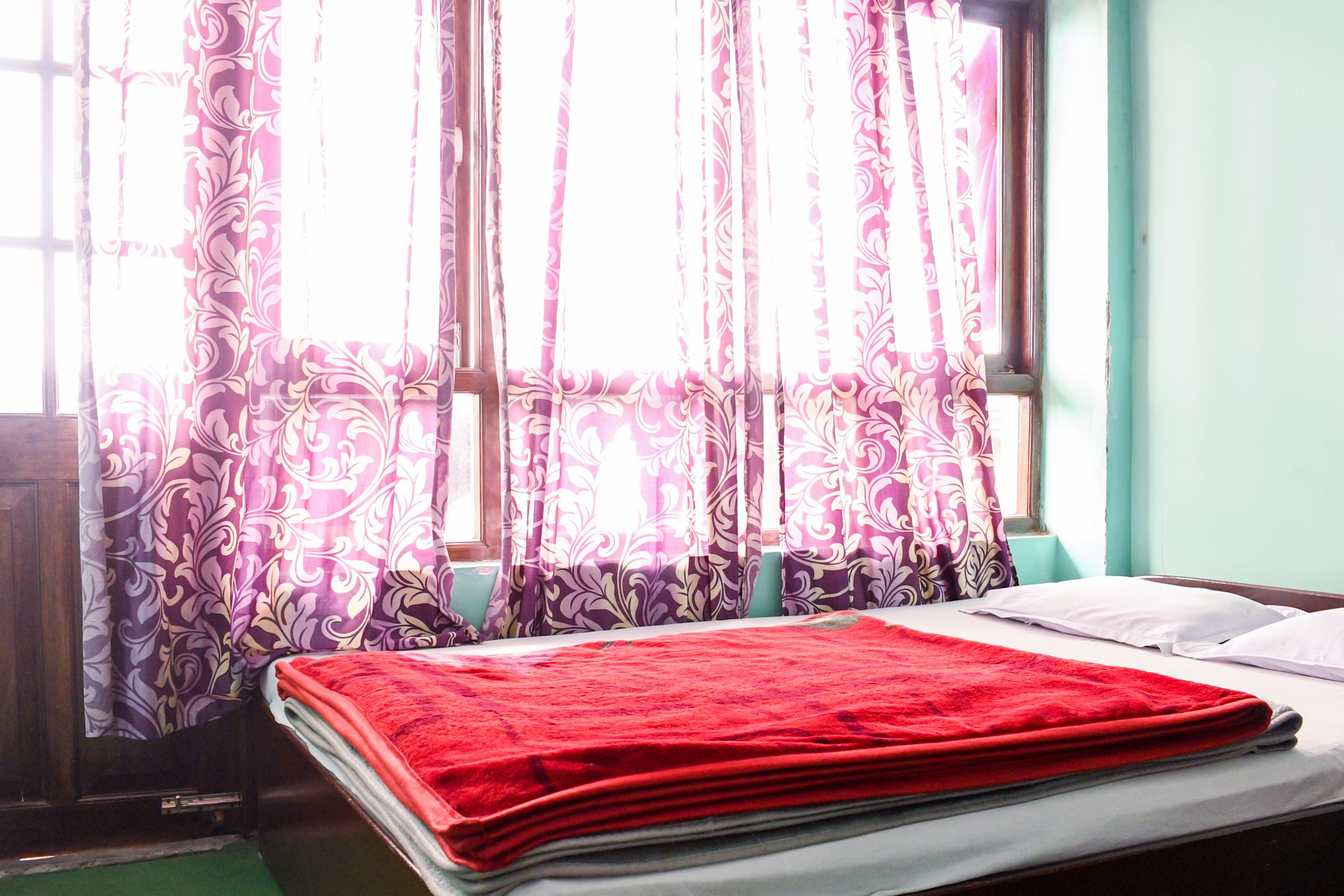 Mall Point Guesthouse (Double Bedded Room) - Tap to explore photos