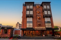 Akhyana Hotel Near Unitech Cyber Park, Gurgaon