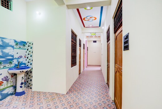 SPOT ON Friends Palace