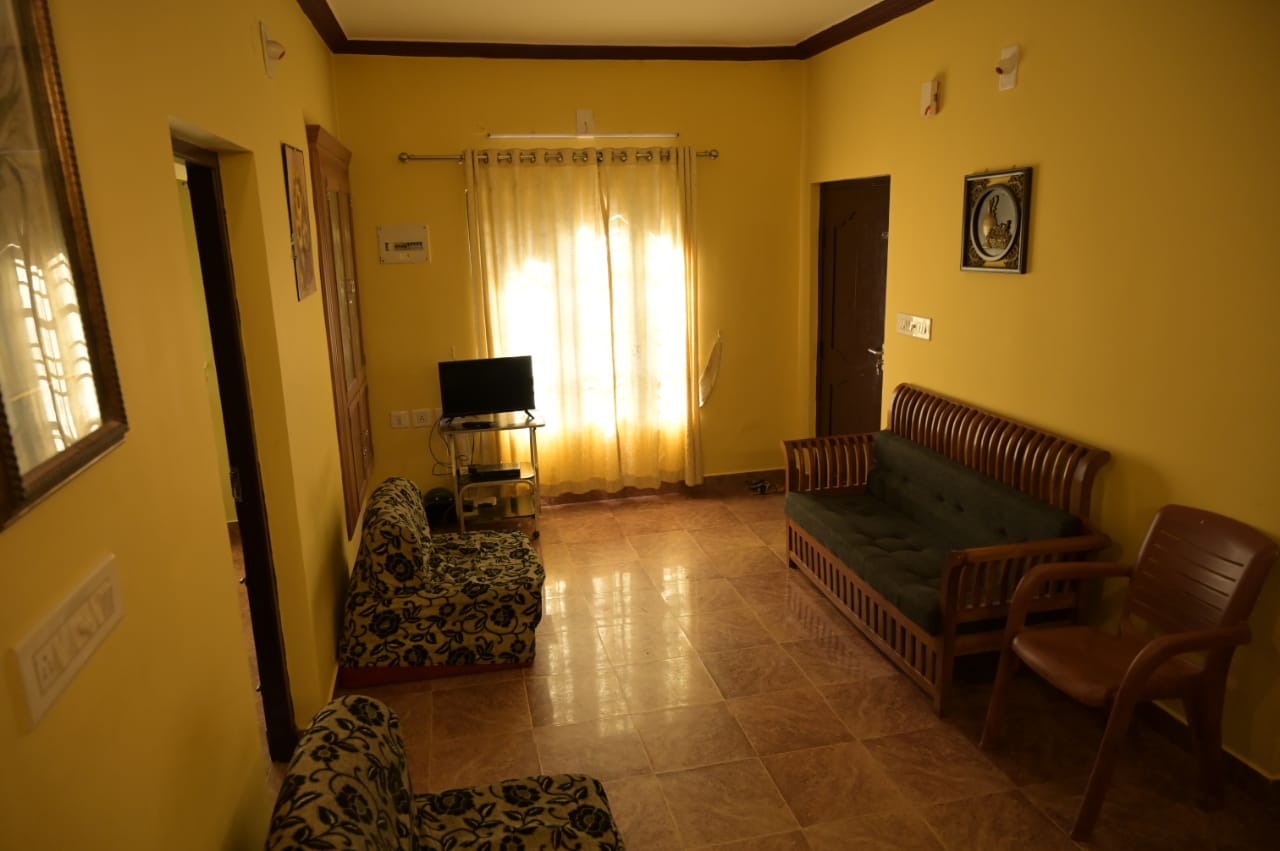 Happy villa Homestay - Tap to explore photos