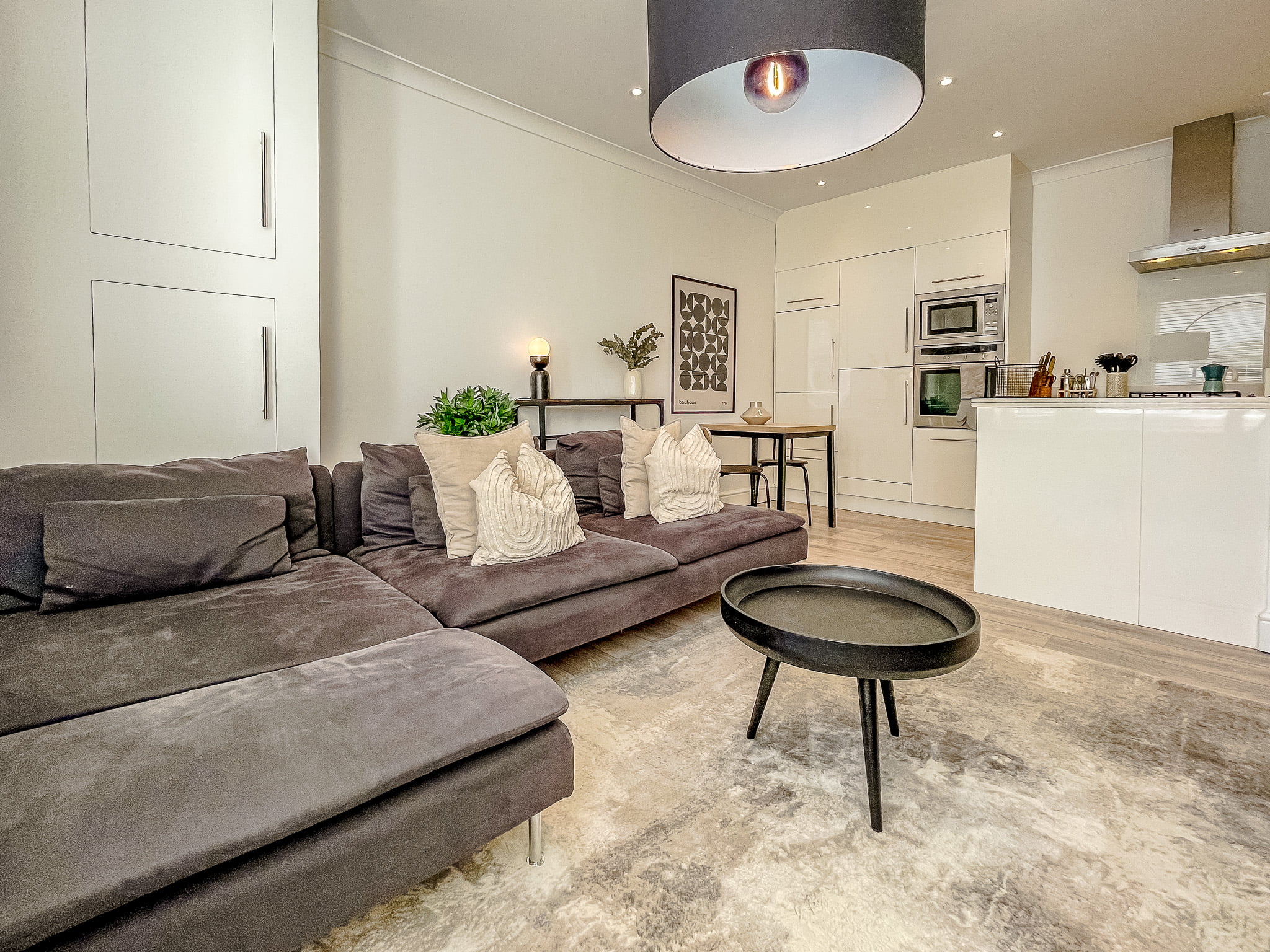 Be London BELSIZE CRESCENT - Tap to explore photos