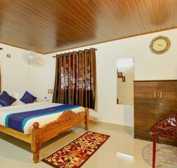Deluxe Room 1