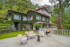 StayVista at Serendipity @ Destine Villa, Solan