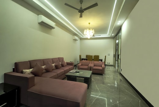 Premium 3 BHK Apartment in GK 2