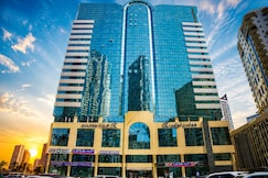 Golden Tulip Hotel Apartments Sharjah, صحار
