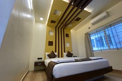 NITHYAA GRAND, Madurai