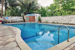 Yellow House, Alibaug