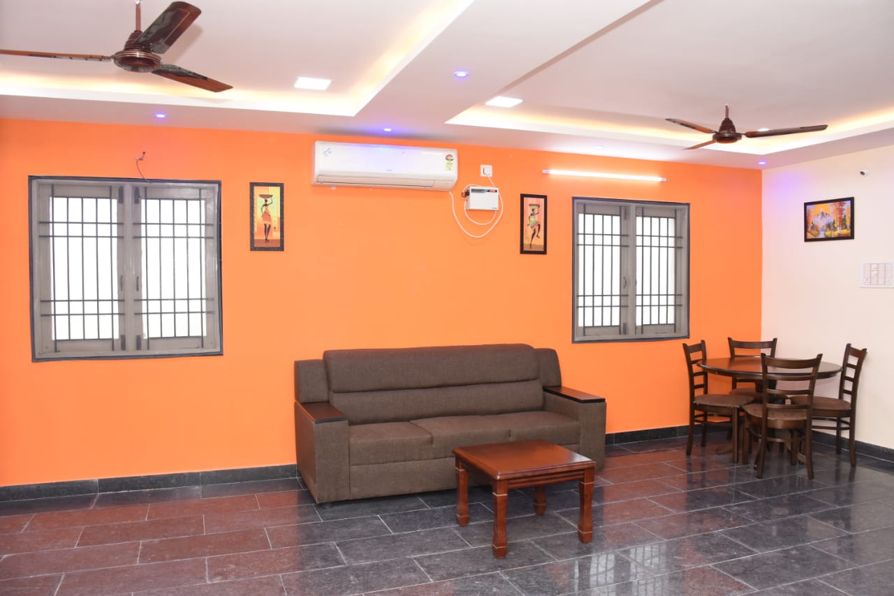 Zoe Porur Service Apartments - Tap to explore photos