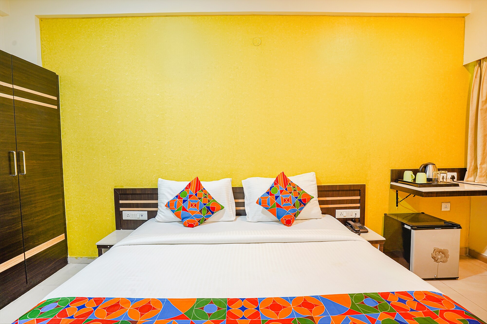 FabHotel Sky View Palace - Marathahalli Outer Ring Road - Tap to explore photos