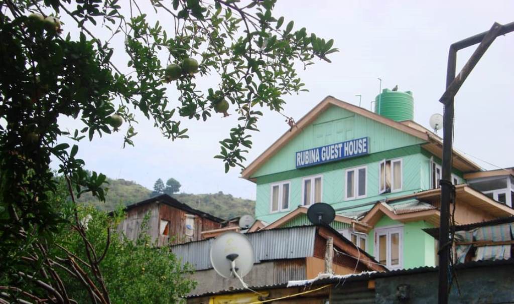 Rubina Guest House - Tap to explore photos