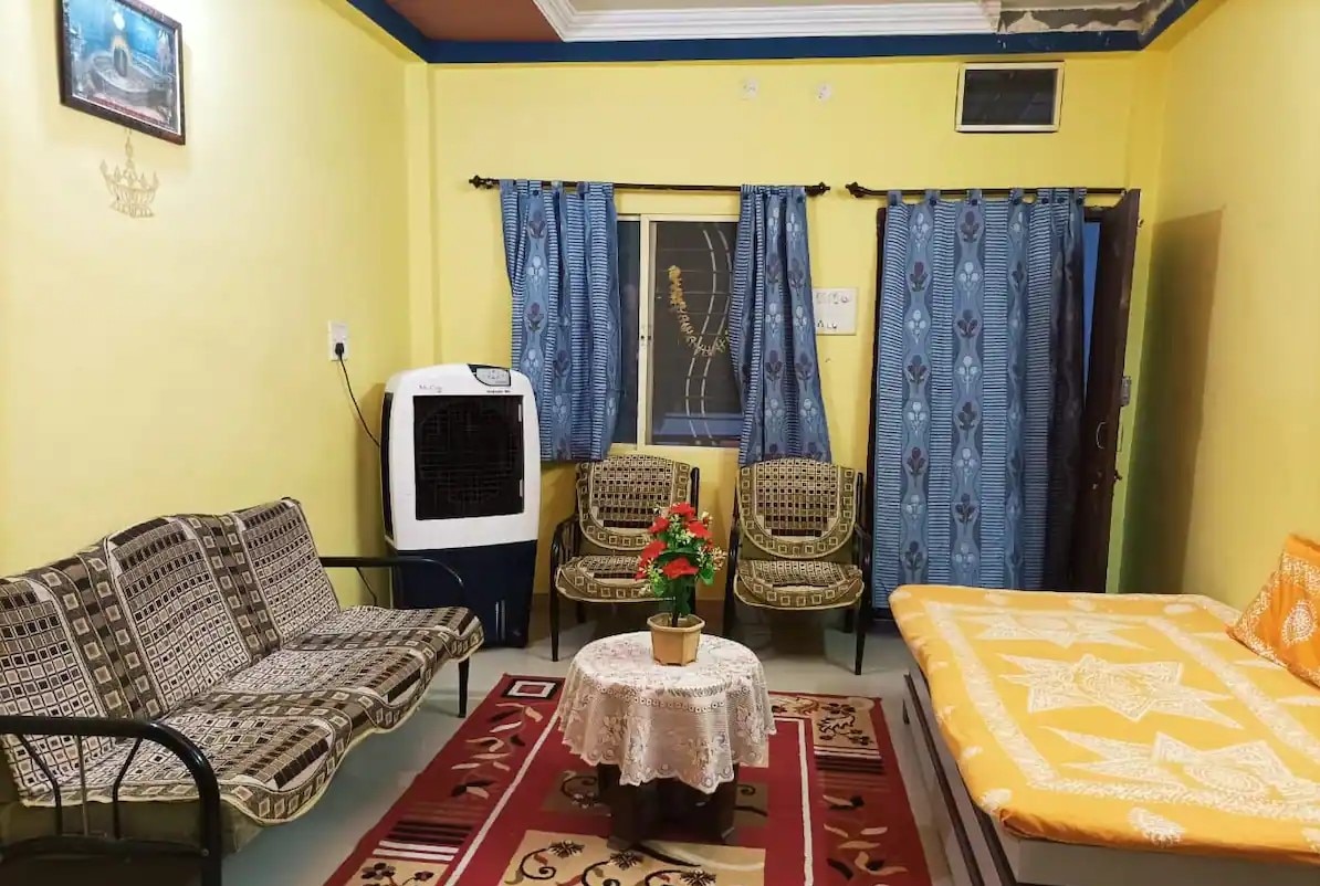 Awantika Orchid Home Stay - Tap to explore photos