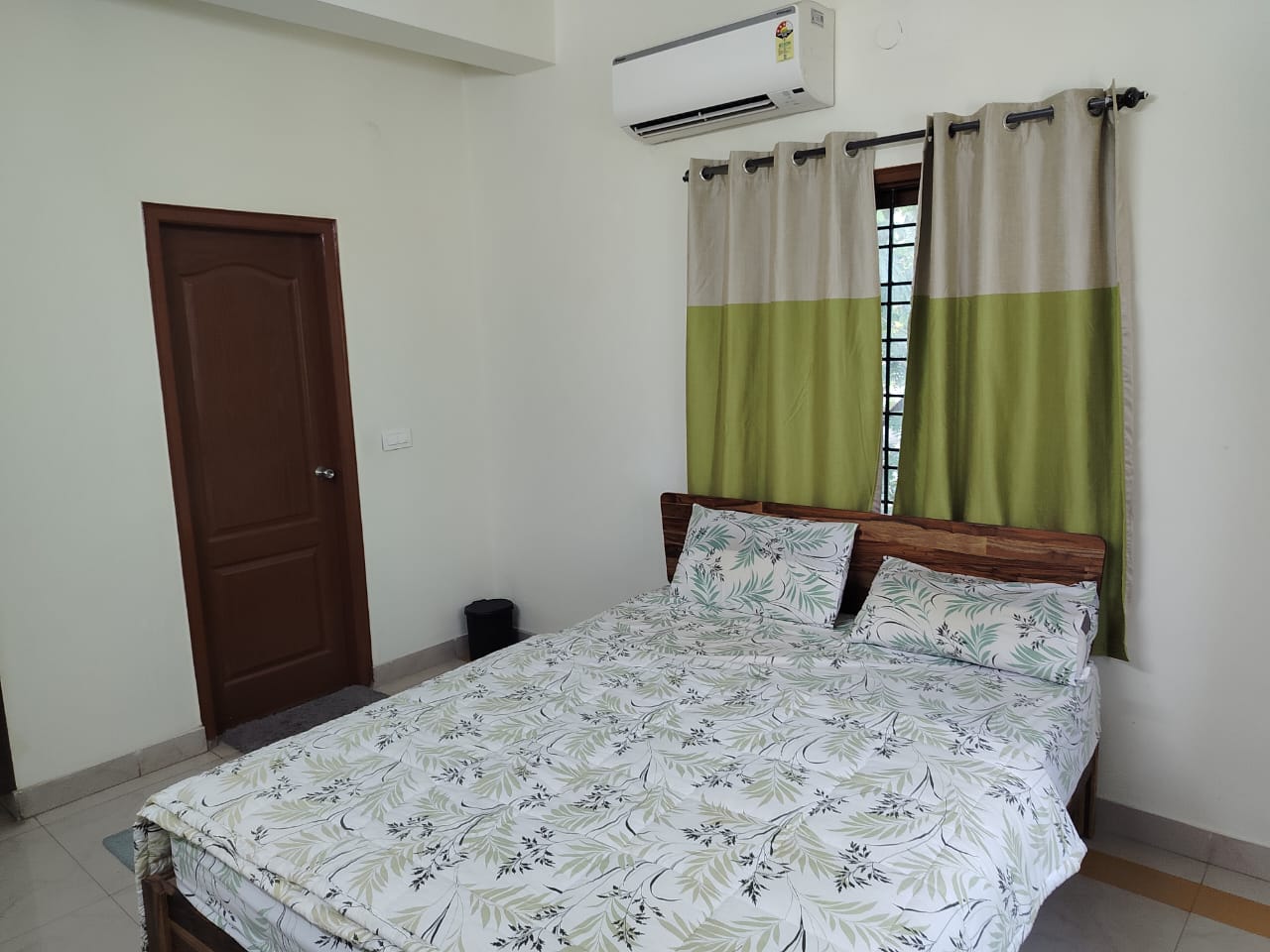 SUROJ BUILDCON Guest House- Hyderabad - Tap to explore photos