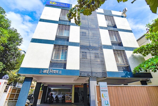 FabExpress Galaxy Apartments - Lohegaon chowk