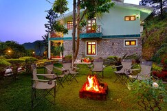 V are Family Rainbow Cottage | 3BHK villa with Badminton Court & Bonfire, Kathgodam