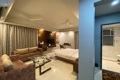 RUDRAKSH INN, Dhar