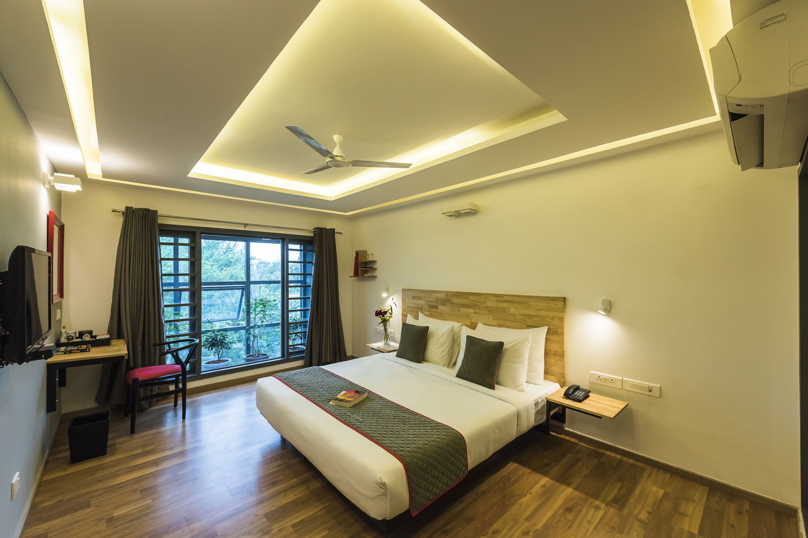 Oyo Townhouse 014 Mg Road Bangalore Bengaluru Inr 1003 Off