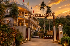 Hotel Valna Estate Himalyan View Kausani By HRG, Binsar