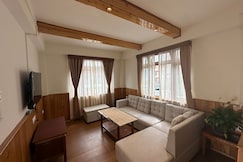 Makhim Residence Serviced Apartment with kitchen, Pelling